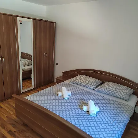 Eva 2 Apartment
