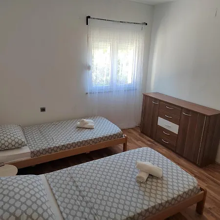 Eva 2 Apartment
